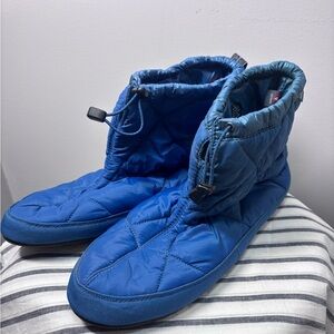 LL Bean Slippers 14 Primaloft 200
Grams Blue Nylon Quilted Puffer
Booties Mens